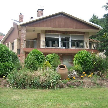 Casa De Julio Marroquin Villa Pradoluengo Bagian luar foto